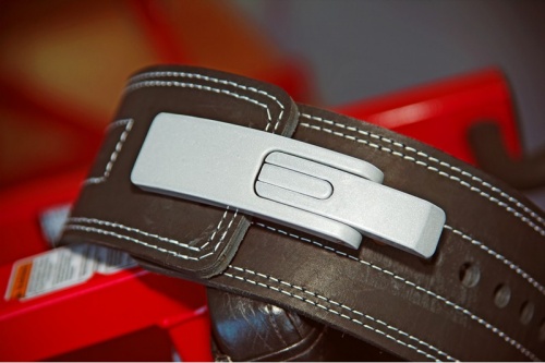 Пояс для пауэрлифтинга (штангиста) с карабином кожаный, 3 слоя Onhillsport S (OS-0401-1) фото 6