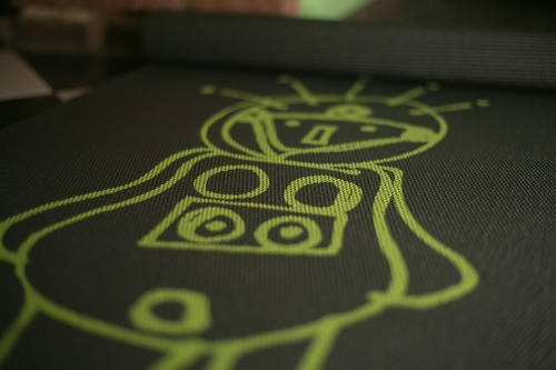 Детский коврик для йоги из ПВХ 153х60х0.3см Gaiam Robot фото 2